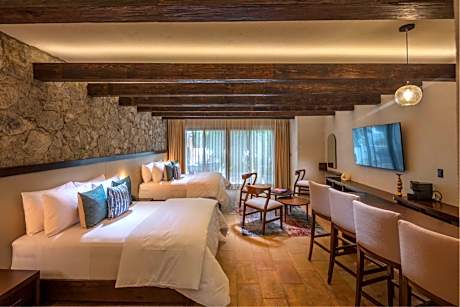 Deluxe Double Studio