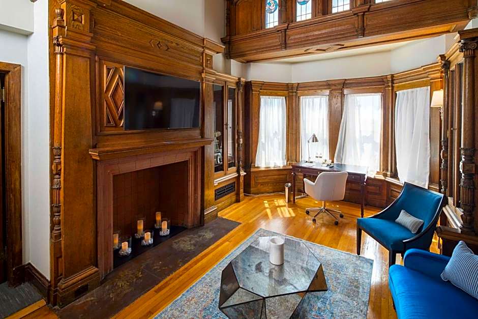 The Seelbach Hilton Louisville