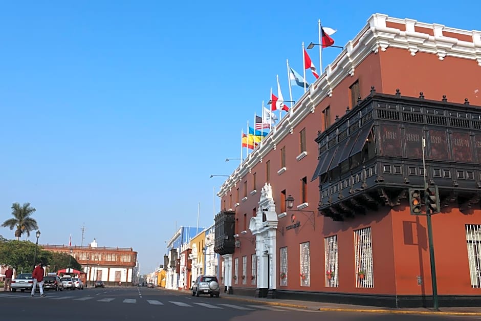 Costa del Sol Trujillo Centro