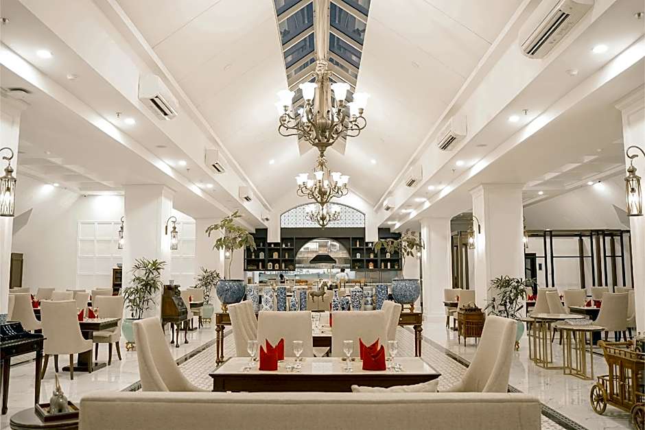 MAHALAYA The Legacy Hotel