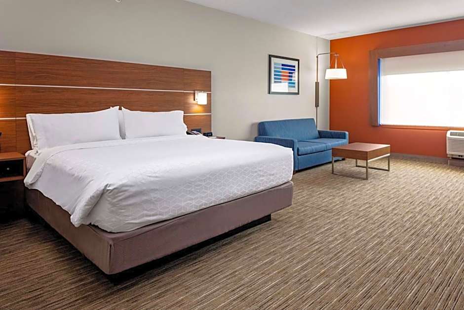 Holiday Inn Express And Suites Madison By IHG