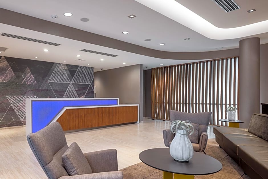 SpringHill Suites by Marriott Tucson at The Bridges