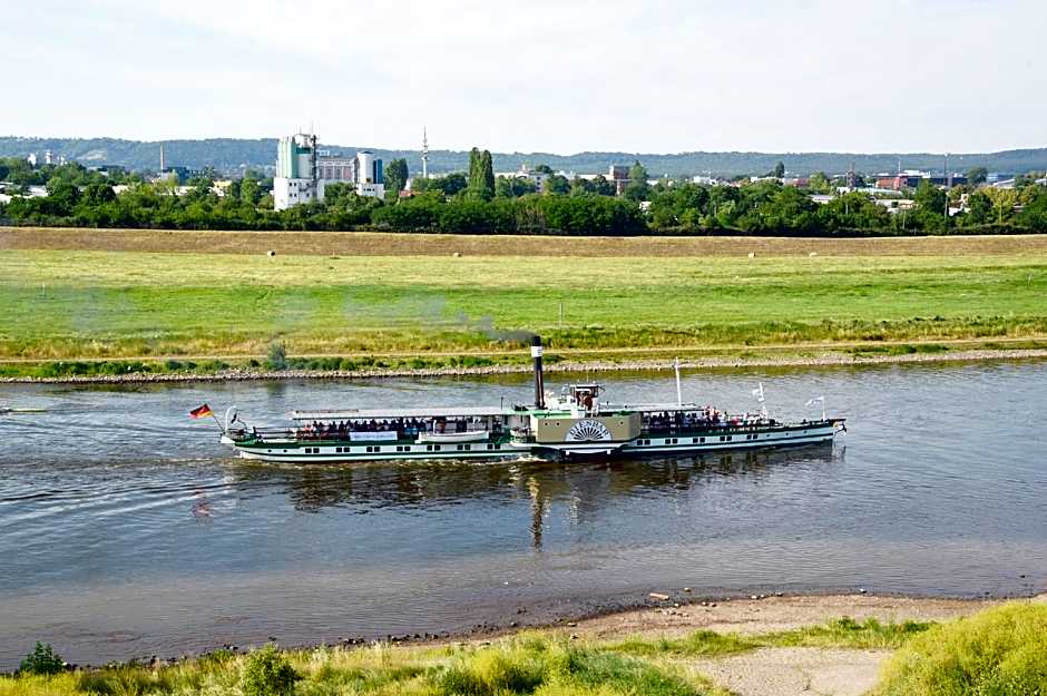 Amedia Dresden Elbpromenade, Trademark Collection by Wyndham