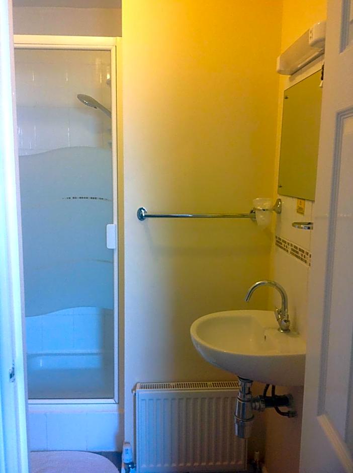 Cleasewood Guest House