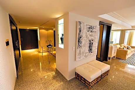 Taj Mahal Grand Suite