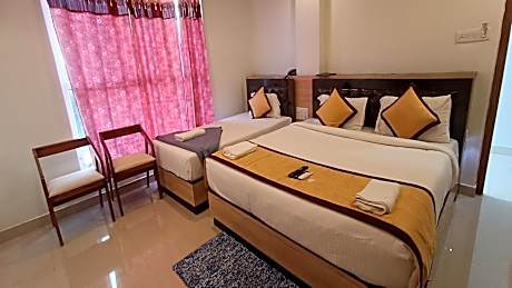 Deluxe Family Suite