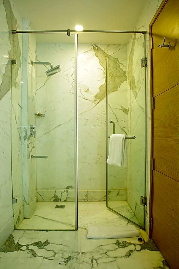 The Ocean Pearl Gardenia