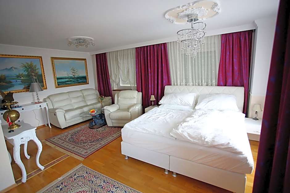 Höckner Plaza Hotel