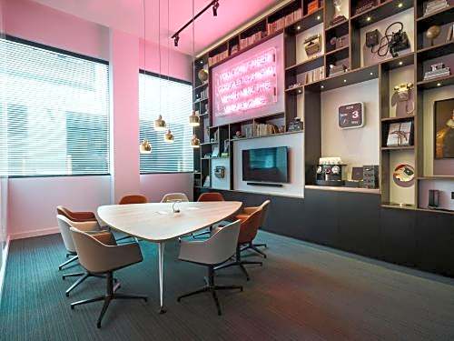 citizenM Seattle South Lake Union