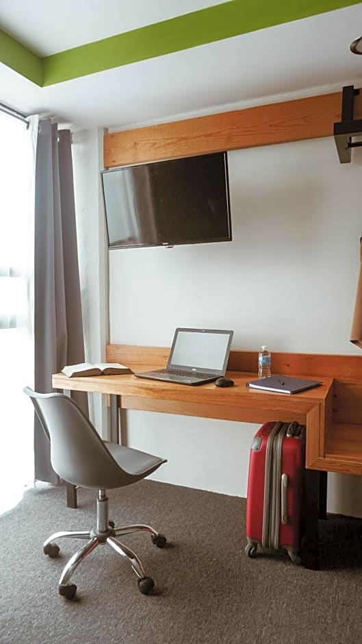 Hotel Brisas Express