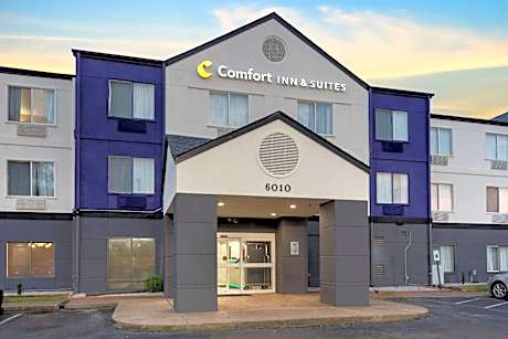 Comfort Inn & Suites Memphis East