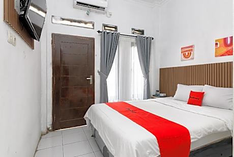 RedDoorz near FKIP UNTIRTA Serang