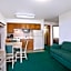 Mariner Inn And Suites
