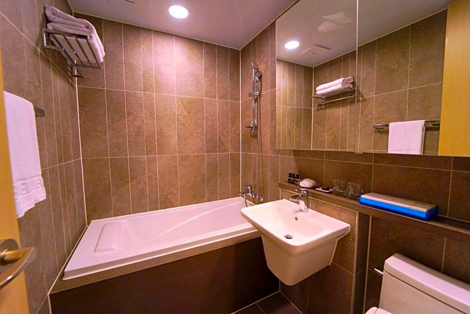 The BlueMark Hotel Sokcho