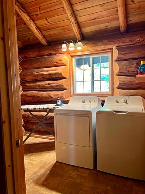 John's Cabin