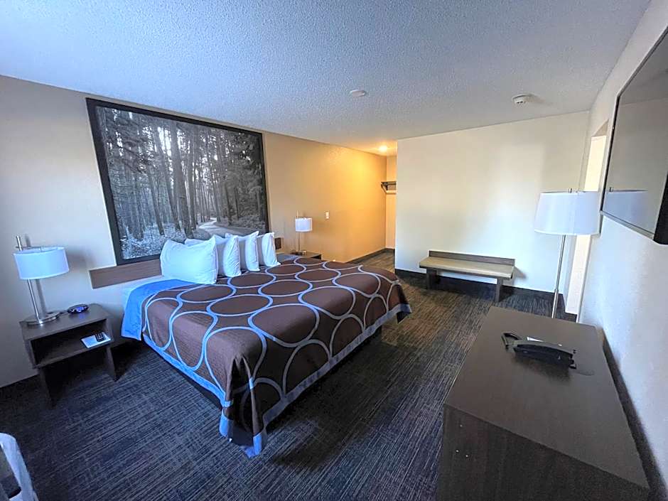 Super 8 by Wyndham Bemidji MN