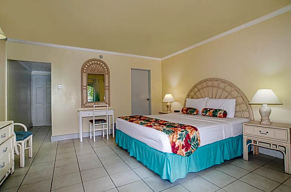 Photo 1 of 1 of 1 Queen Bed