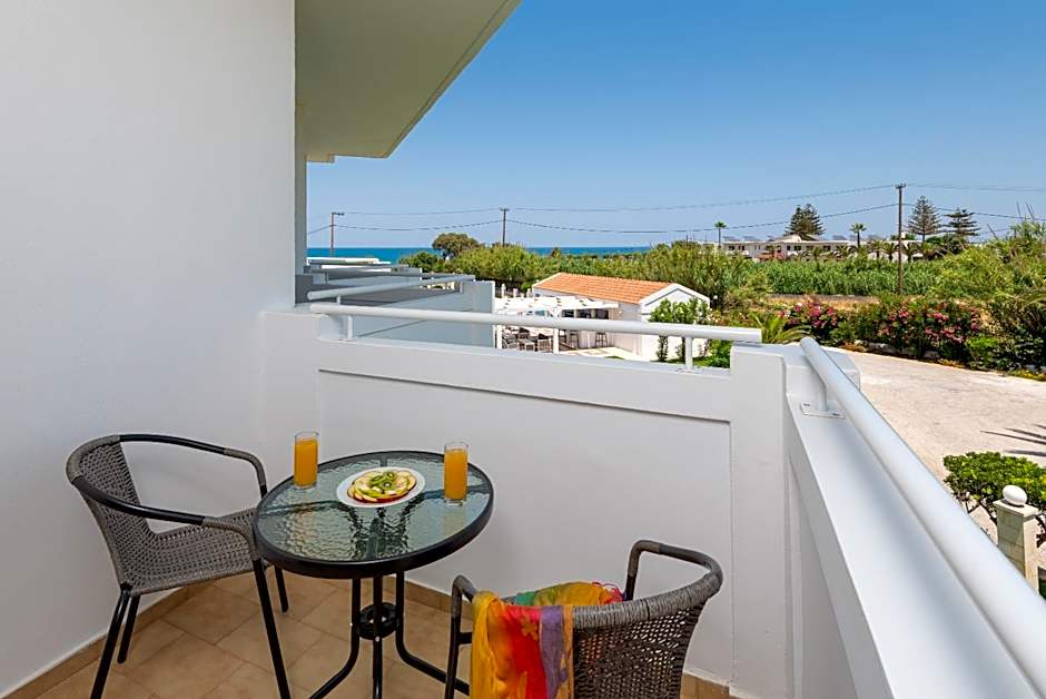 Mrs Chryssana Beach Hotel