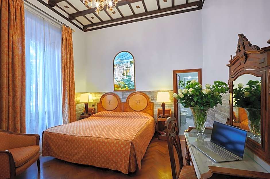 Hotel Farnese