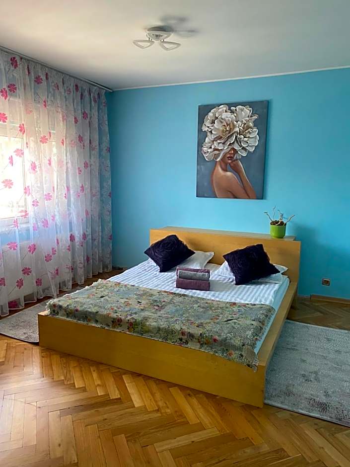 Luxuria Central Villa Bucharest