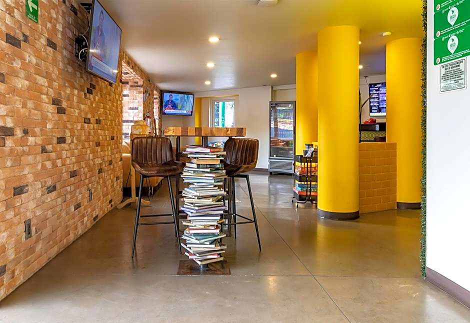 Hotel Estancias VIVE MX Cuauhtemoc, Trademark by Wyndham