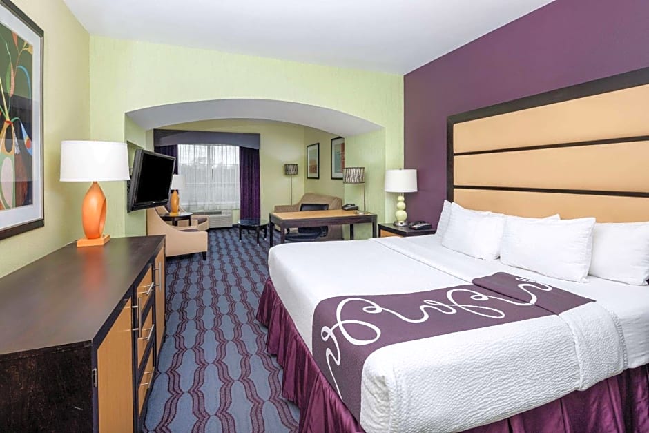 La Quinta Inn & Suites by Wyndham Hinesville - Fort Stewart