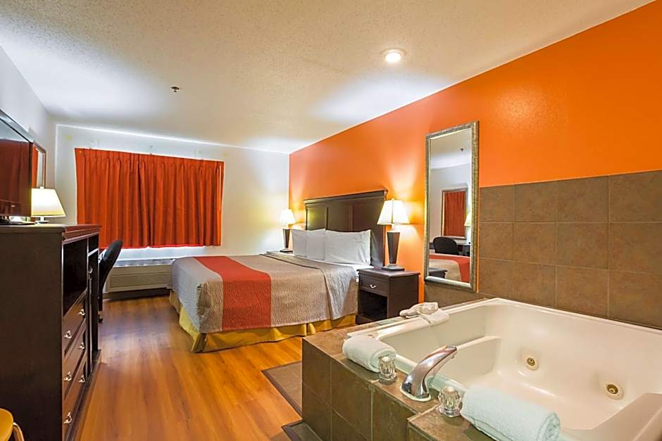 Motel 6 Waterloo, IA - Crossroads Mall - Cedar Falls