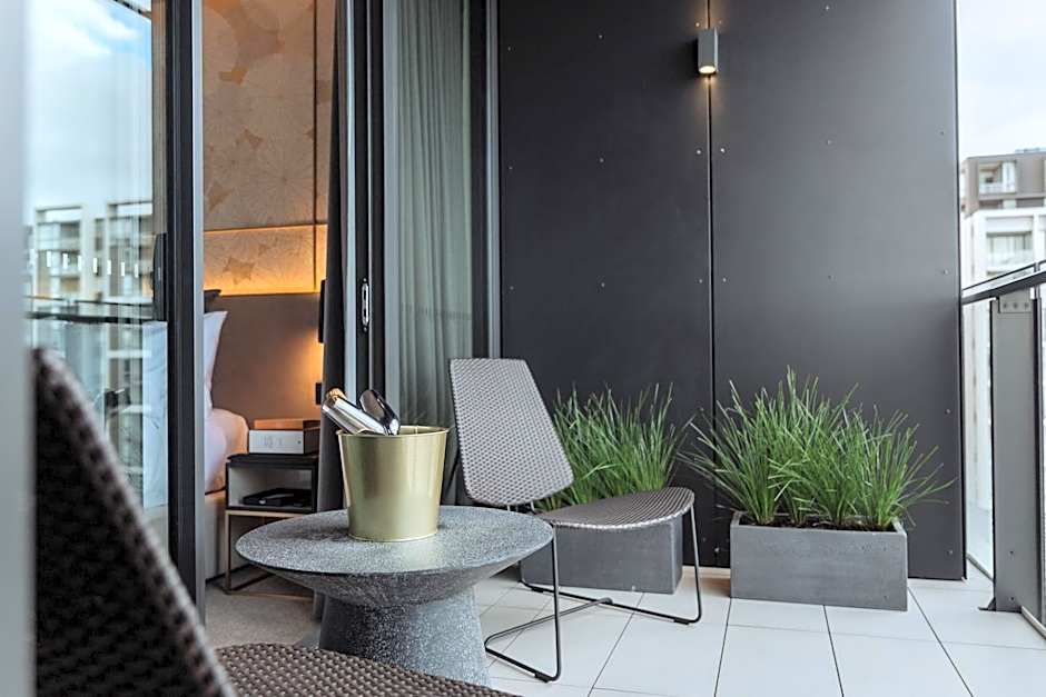 One Global Resorts Green Square