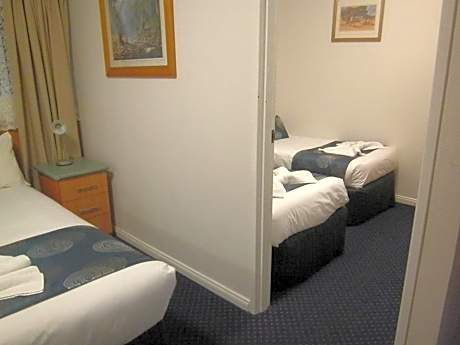 Family Room (4 Adults)