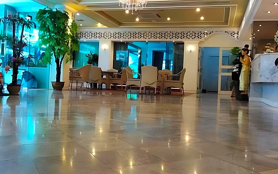 Merlin Grand Hotel