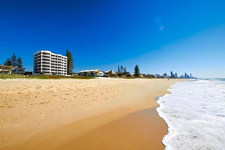 Albatross North Apartments