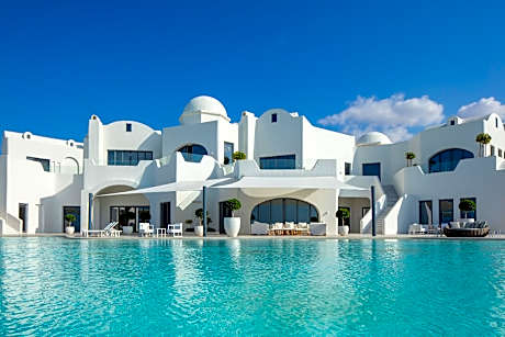 Anantara Santorini Abu Dhabi Retreat