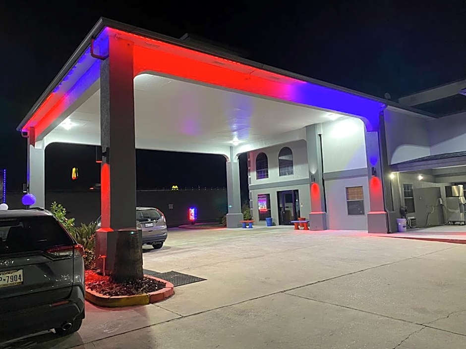 Texas Inn and Suites Raymondville
