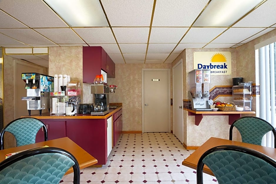 Days Inn by Wyndham Richburg