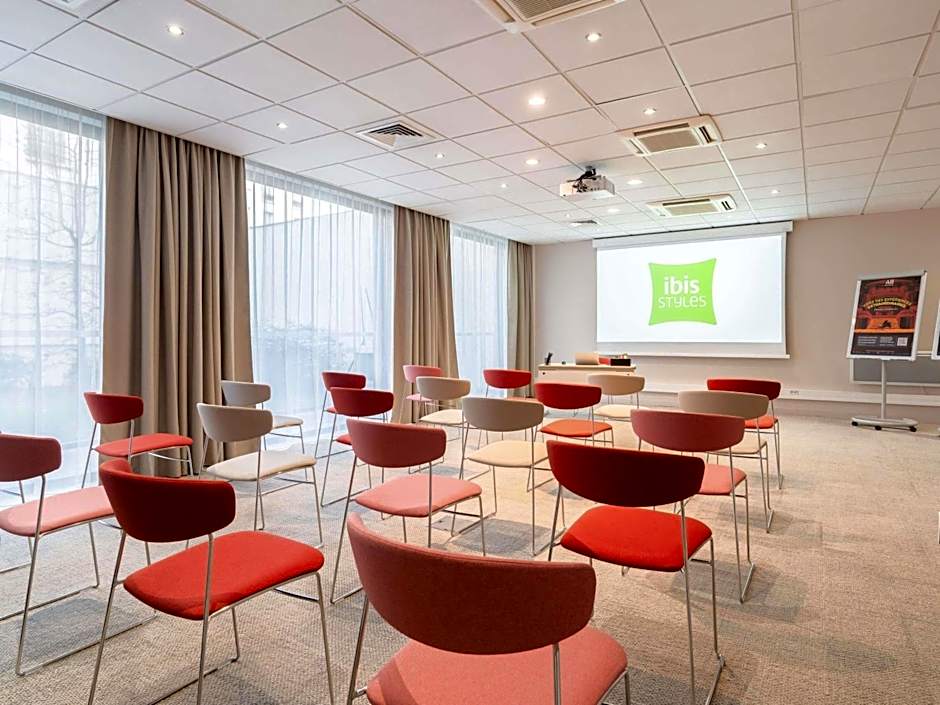 ibis Styles Paris Porte dOrleans