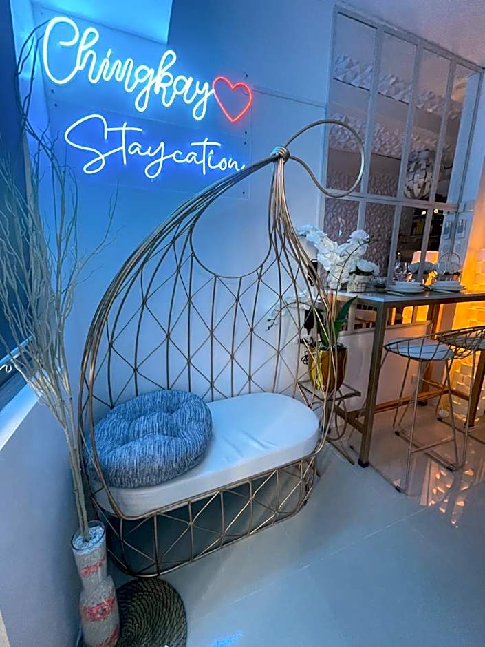 100mbps net,Unli Netflix in 75 inch tv in living room & Home Theater in Room