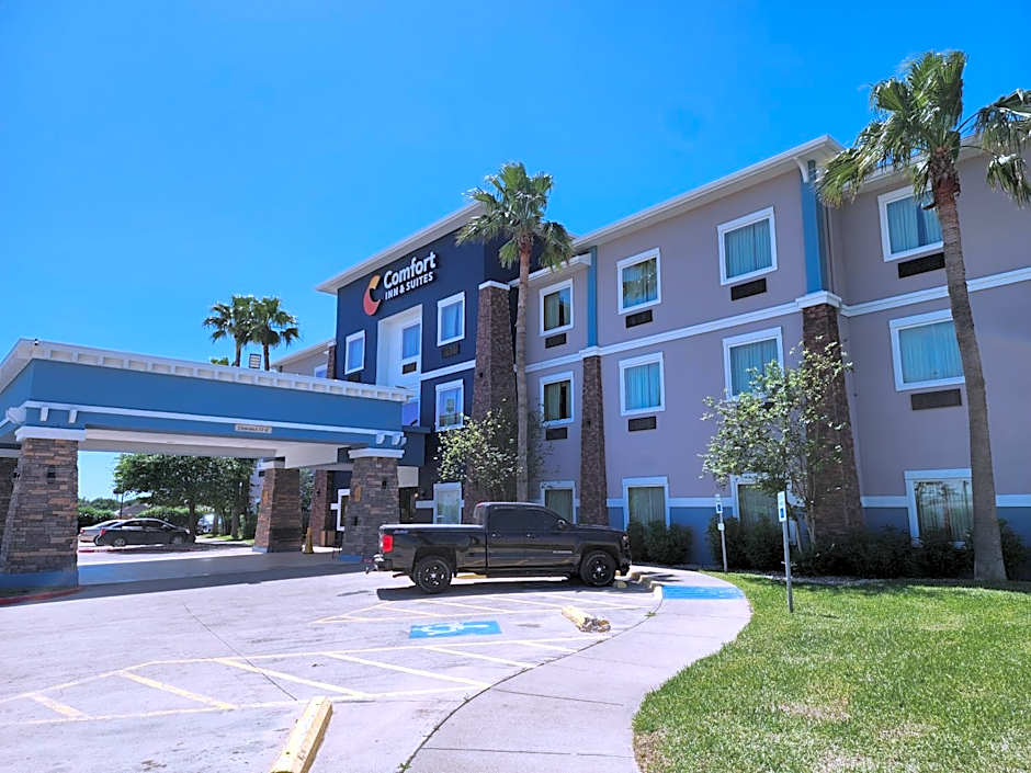 Comfort Inn & Suites Donna near I-2