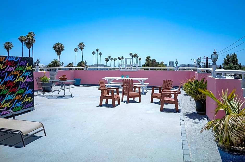 Days Inn by Wyndham Santa Monica