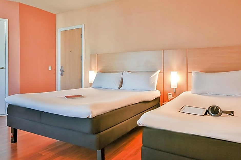 Ibis Makassar City Center Hotel