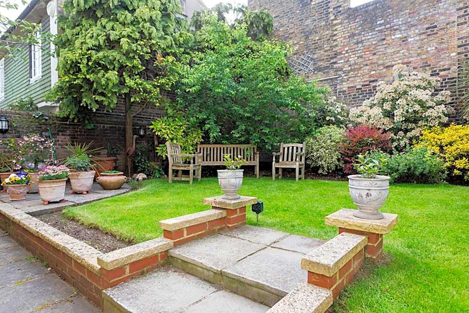 Veeve - Verdant Vistas