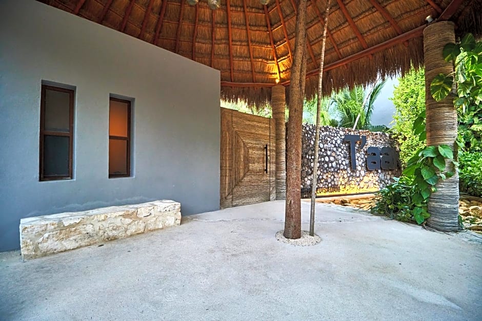 Kuun Tulum By Lockey