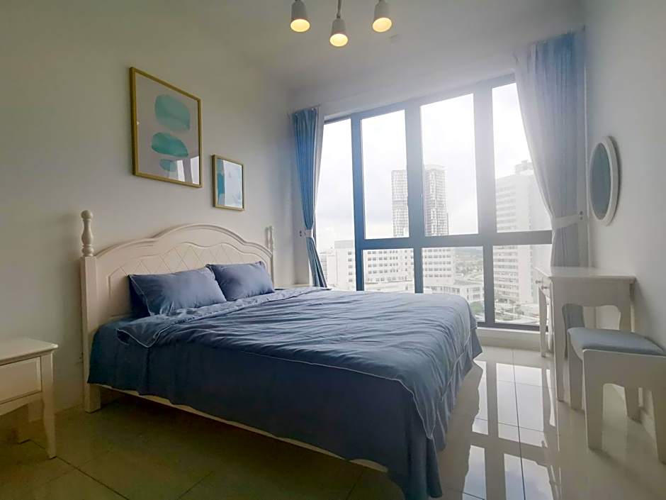 The Elysia Park Residence by Home Owner