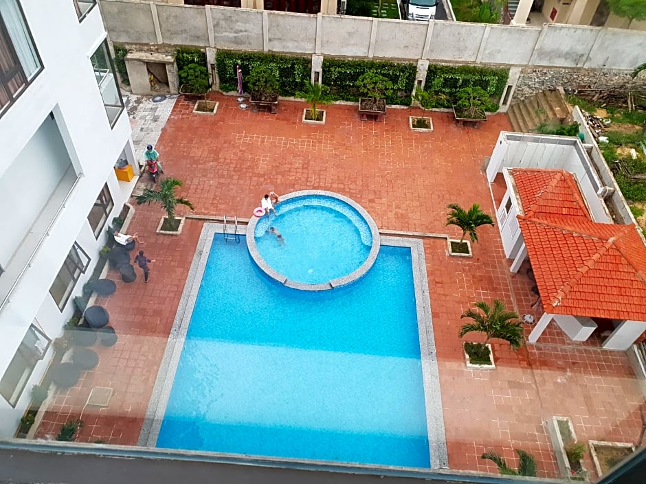 Phu Cuong Beach Hotel