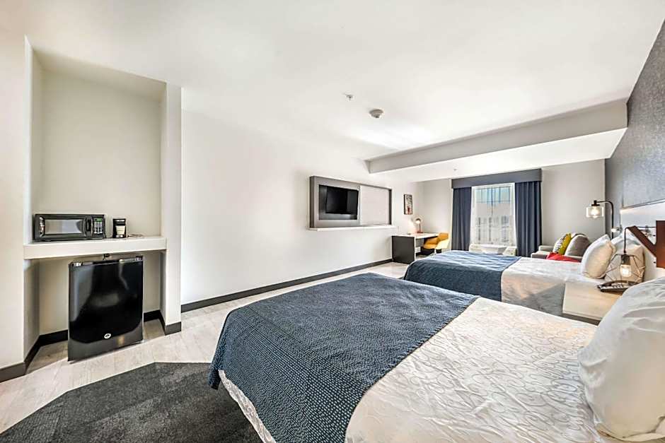 Hy-Lo Hotel, Ascend Hotel Collection