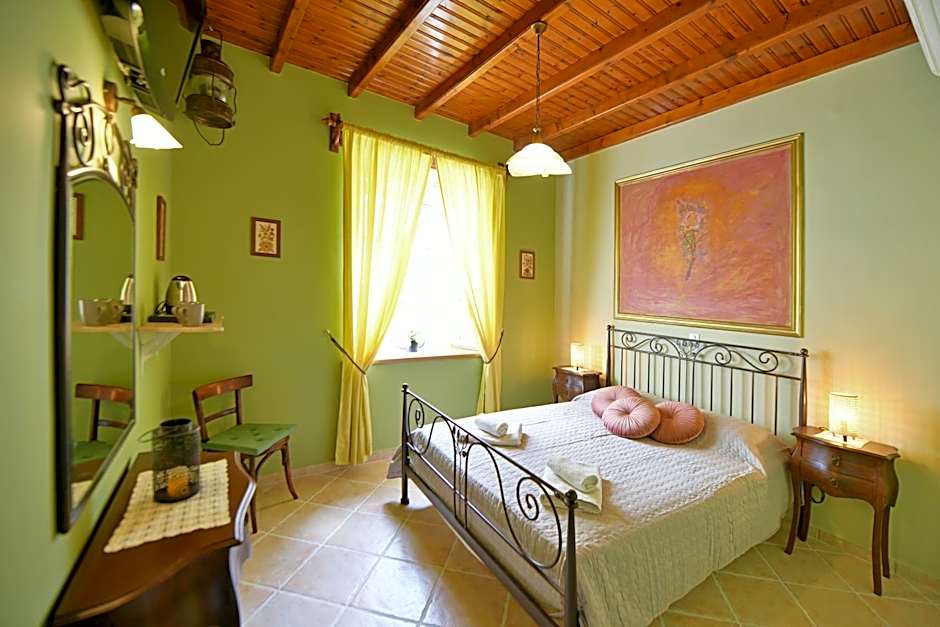 Foto 1 di 36 di ΚΑΛΛΙΟΠΗ 1