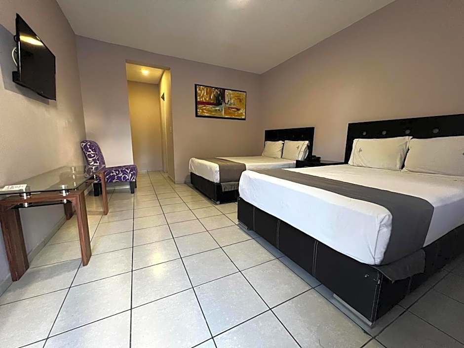 Expo Hotel Guadalajara - Zona Expo frente al Centro de Convenciones