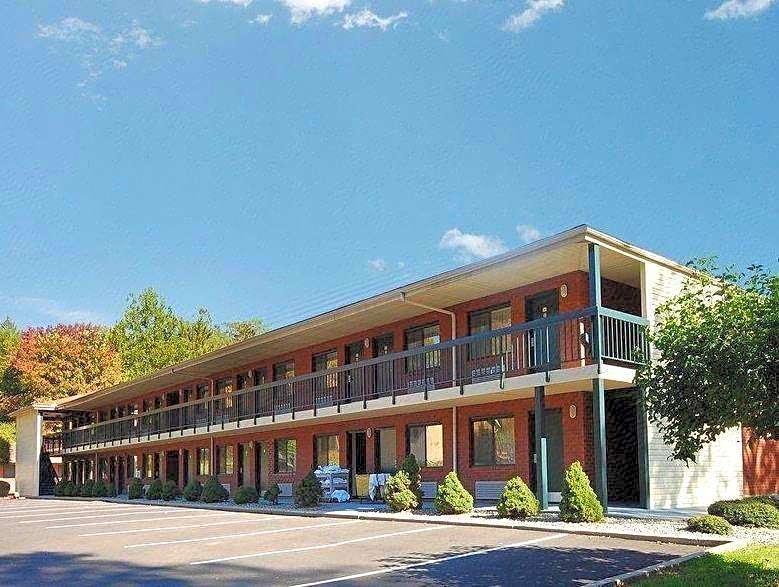 MHO Inn & Suites