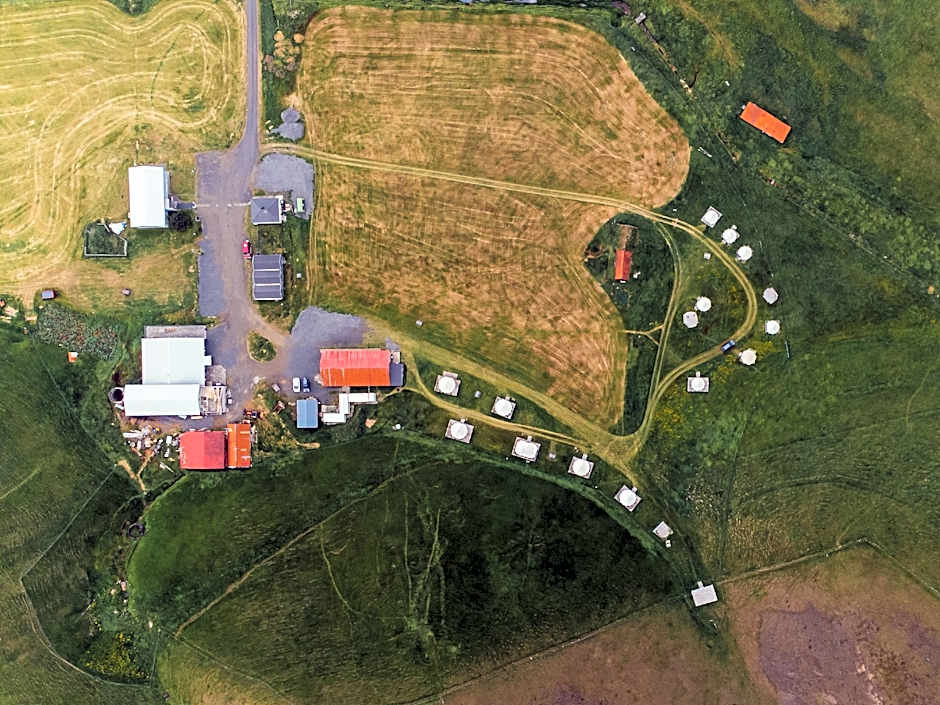 Farmhouse Lodge