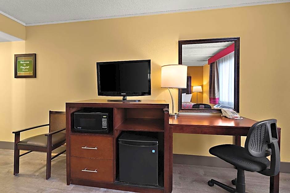 Kings House Motor Hotel