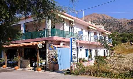 Jason Rooms & Studios